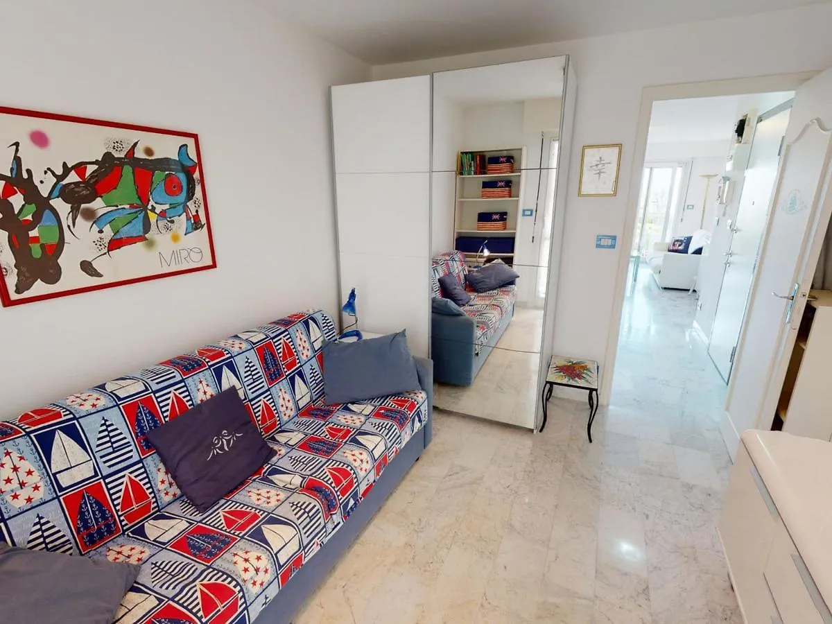 Ferienwohnung Agreable 2 Pieces Renove Avec Balcon Expose Sud - Fr-1-196-302 Menton 0*,  Frankreich